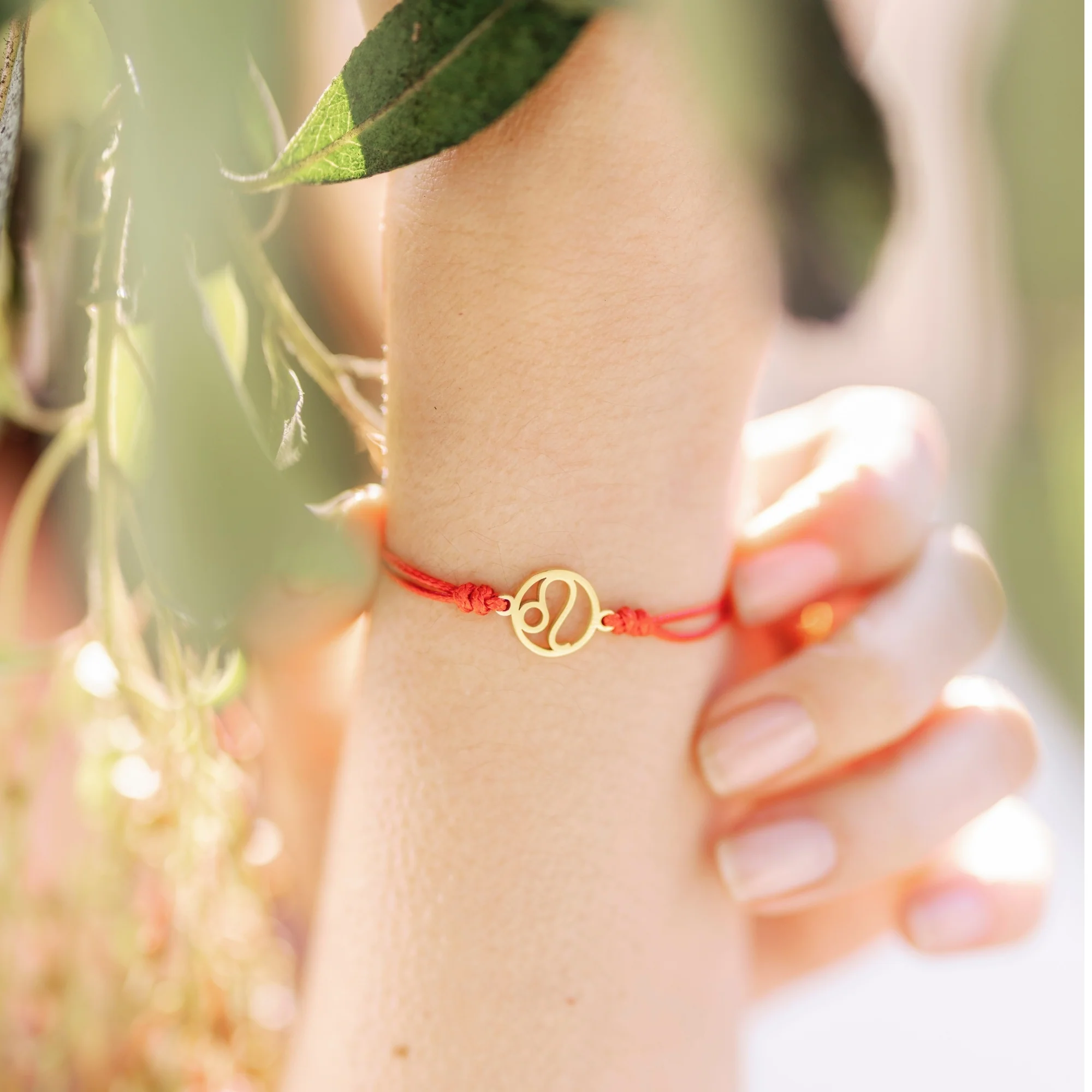 Leo Zodiac Thread Bracelet - Image 3